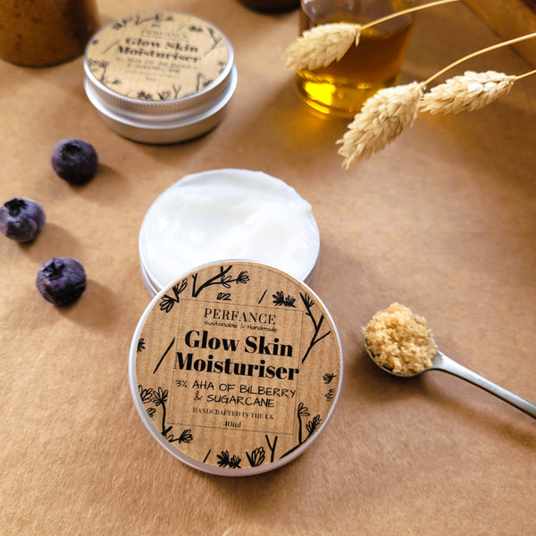 Glow Skin Natural AHA Moisturiser with Bilberry & Sugar Cane